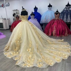 2024 Champagne Quinceanera Dresses Appliques Sweetheart 3DFlowers Graduation Ball Gowns Tulle Elegent Princess 15 Ballkleider