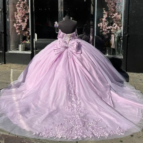 2024 Lilac Beading Puffy Ball Gown Elegent Princess Appliques Lace Sequin Quinceanera Dresses