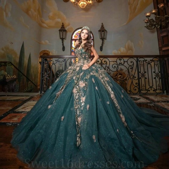 Off The Shoulder Emerald Green Quinceanera Dresses Ball Gown Tulle Appliques Lace Beads Puffy Mexican Sweet 16 Dresses 15 Anos