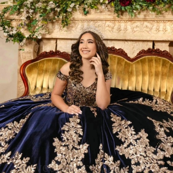 2024 Navy Blue Ball Gown 15 Year Old Quinceanera Dresses With Gold Appliques Lace Princess Brithday Party Gowns