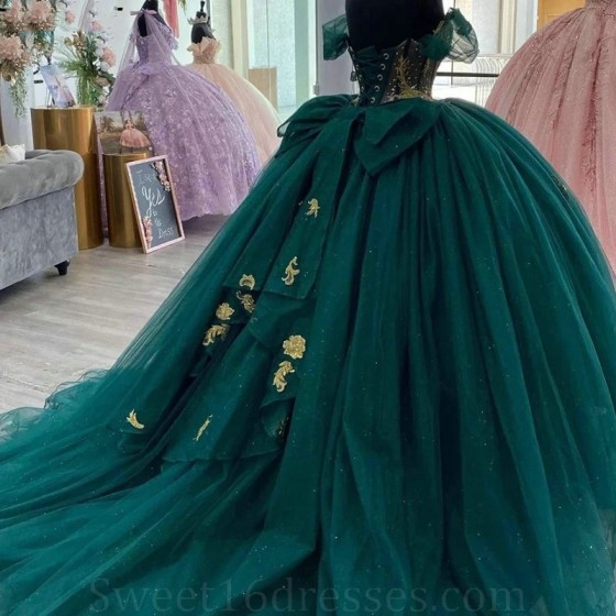 Beading Emerald Green Illusion Bow Ball Gown Quinceanera Dresses Off The Shoulder Gold Appliques Lace Beads Corset Vestidos De