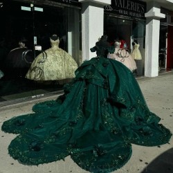 Emerald Green Shiny Quinceanera Dresses Princess Sweet 15 Years Girl Birthday Party Dresses Appliques Lace Beads Vestidos De