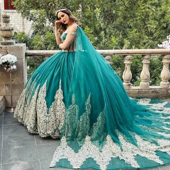 Haute Couture Gorgeous Green Shiny Quinceanera Dresses Gold Applique Ball Gown Princess Birthday Party Sweet