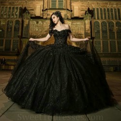 Luxury Black Quinceanera Dress 2024 Ball Gown Princess Chapel Train Applique Lace Ruffle Sweet 15 16 Birthday Party Gown