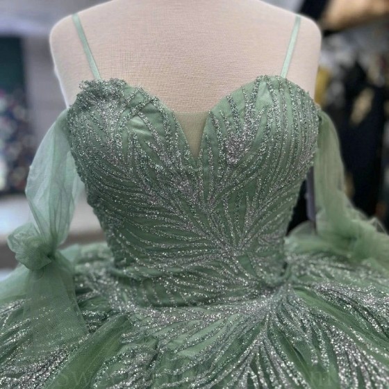 Luxury Sweetheart Green Shiny Quinceanera Dress Lace-Up 2024 Party Gown Princess Lace Appliques Off The Shoulder For 16 Years