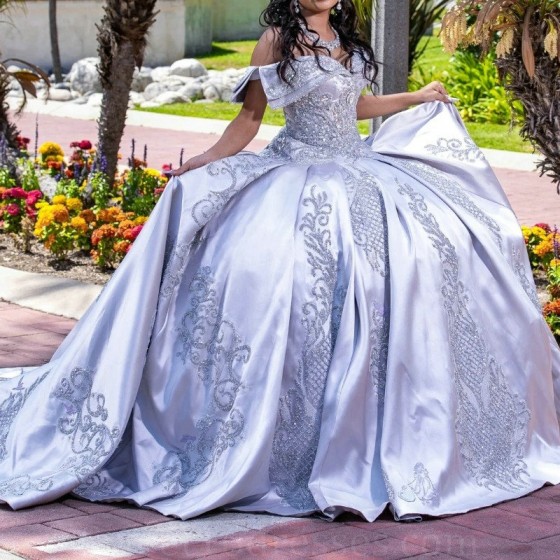 Mexico Silvery Ball Gown Quinceanera Dress For Girls Ball Appliques Lace Beaded Birthday Party Gowns Sweet 16 Vestidos De 15Anos