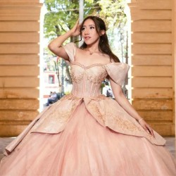 Off Shoulder Beaded Floral Gown Pink Quinceanera Dress 2024 Sequin Applique Lace Glitters Vestidos De 15 Quinceanera