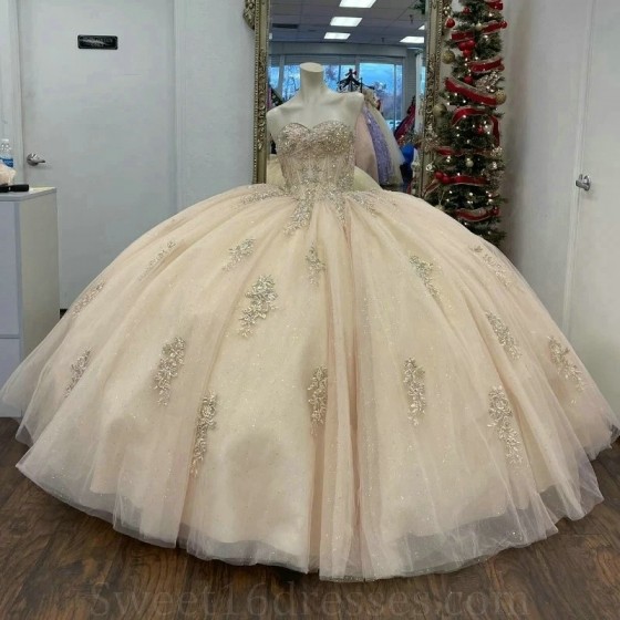 Off Shoulder Champagne Quinceanera Dresses Bead Appliques Lace Sweetheart Vestidos De 15 Quinceaneras Ball Gown