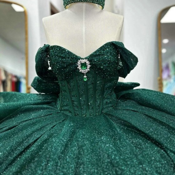 Off Shoulder Emerald Green Quinceanera Dresses Ball Gown Crystal Tulle Formal Princess Birthday Party Vestidos De 15 Anos