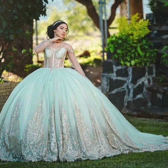 Off Shoulder Light Green Glittered Quinceanera Dress Gold Applique Lace With Cape Long Sleeved Vestidos Prom Vestidos De Baile