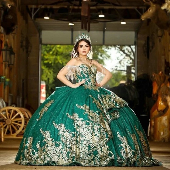 Off The Shoulder Emerald Green Quinceanera Dress Crystal Ball Gown Gold Appliques Lace Corset Sweet 15 Vestidos De Quinceanera