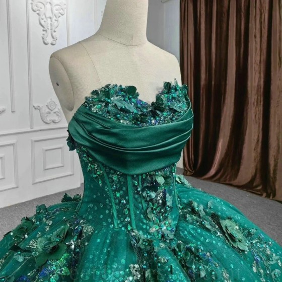 Off The Shoulder Emerald Green Shiny Quinceanera Dresses Appliques Flower Beads Vestidos De 15 Formal Princess Party Dress