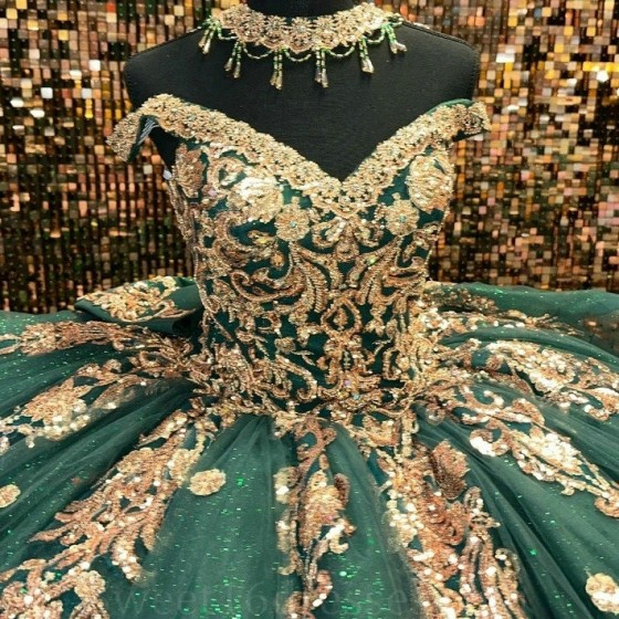 Shiny Emerald Green Quinceanera Dresses For Sweet 16 Princess Gown Gold Applique Beading Birthday Party Prom Dresses