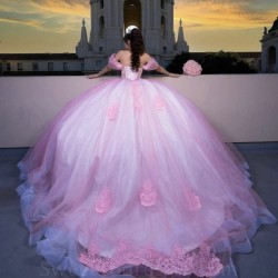 Sparkly Pink Quinceanera Dresses 2024 XV Ball Gown Lace Applique Beads Tull Princess Sweet 16 Dress Birthday Party Vestido De 15