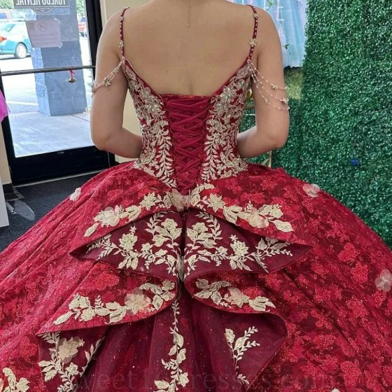 Sparkly Red Spaghetti Strap Luxury Quinceanera Dress 2024 Ball Gown Charro Mexican Appliques Flower Beads Dress