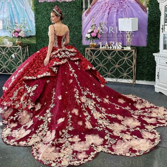 Sparkly Red Spaghetti Strap Luxury Quinceanera Dress 2024 Ball Gown Charro Mexican Appliques Flower Beads Dress