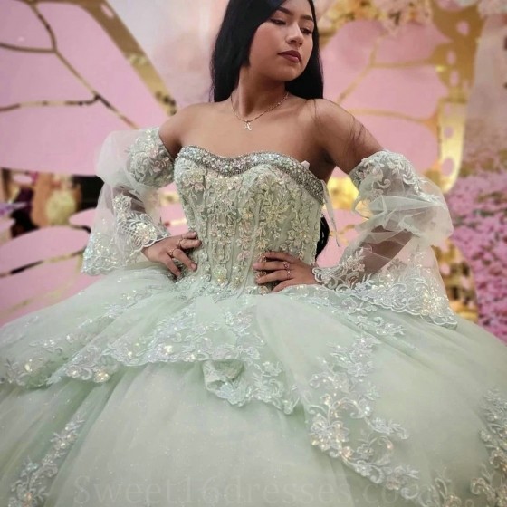 Sweetheart Mint Green Shiny Quinceanera Dresses Sweet 15 Gowns Appliques Lace Bead Vestidos De Quinceanera