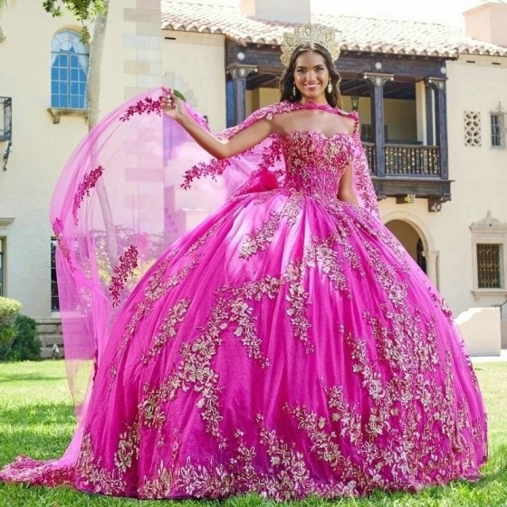 Sweetheart Pink Ball Gown Quinceanera Dresses Applique Tulle With Cape Formal Vestido De 15 Anos Quinceanera Princess Party