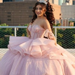 Sweetheart Pink Quinceanera Dress Ball Gown Off The Shoulder Beading Crystal Pageant Sweet 16 Party Wear vestidos de 15