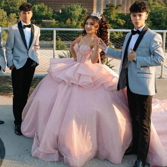 Sweetheart Pink Quinceanera Dress Ball Gown Off The Shoulder Beading Crystal Pageant Sweet 16 Party Wear vestidos de 15