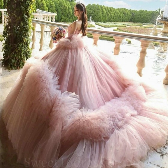 Sweetheart Pink Quinceanera Dress Princess Off the Shoulder Prom Gown Beads Tulle Tiered Sweet 16 Dress Vestidos De 15 Anos