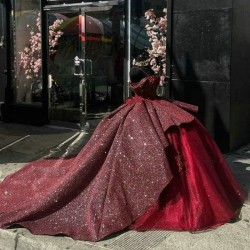 Sweetheart Red Shiny Luxury Ball Gown Quinceanera Dresses Applique Lace Beads Crystal Vestidos De 15 Anos