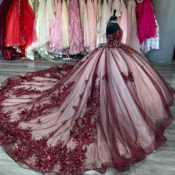 Sweetheart Red Shiny Quinceanera Dress Ball Gown Appliques Lace Flower Beading Sequins Sweet 15 16 Dress Vestido De 15 Anos