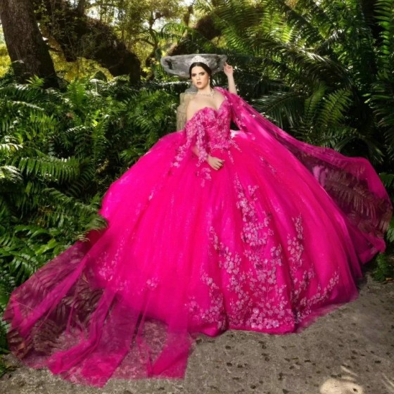 Sweetheart Rose Red Ball Gown Quinceanera Dresses Party Applique Lace Beads With Cape Cinderella 16 Princess Gowns