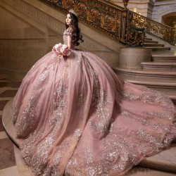 Tulle Pink Ball Gown Quinceanera Dress Appliques Flowers Beads Sexy Off Shoulder Sweet 15 16 Birthday Party Formal Dress