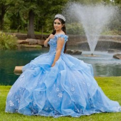 V Neck Ball Gown Sky Blue Quinceanera Dresses For Girls Beaded Birthday Party Gowns Applique Beads Lace Up Back Graduation Gown